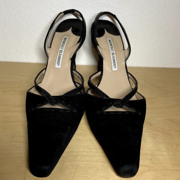 Manolo Blahnik Suede Sling Back Kitten Heel Straps Pointed Toe Black 37 6.5 - Picture 3 of 5